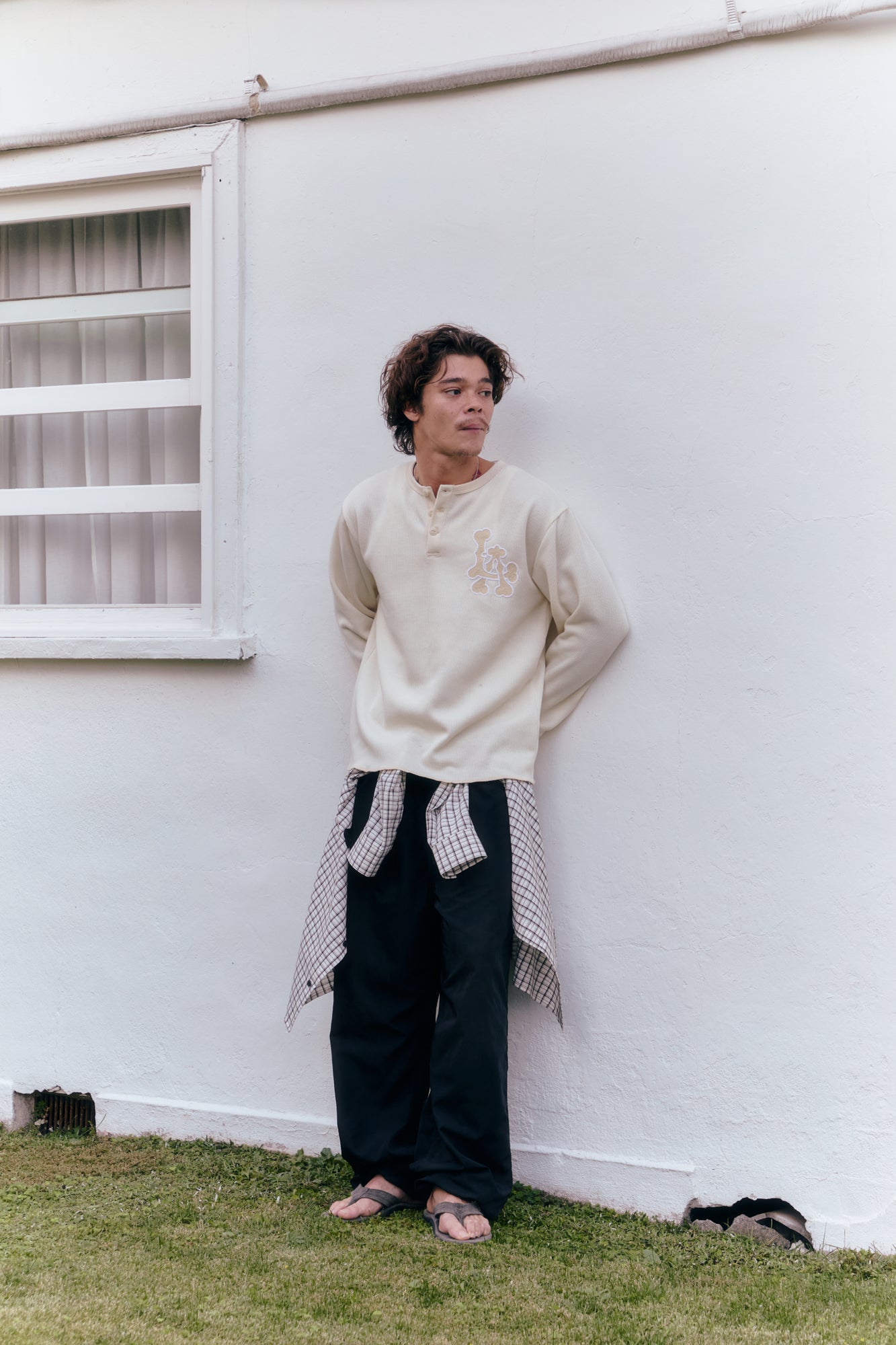 LA Henly Neck Long Sleeve