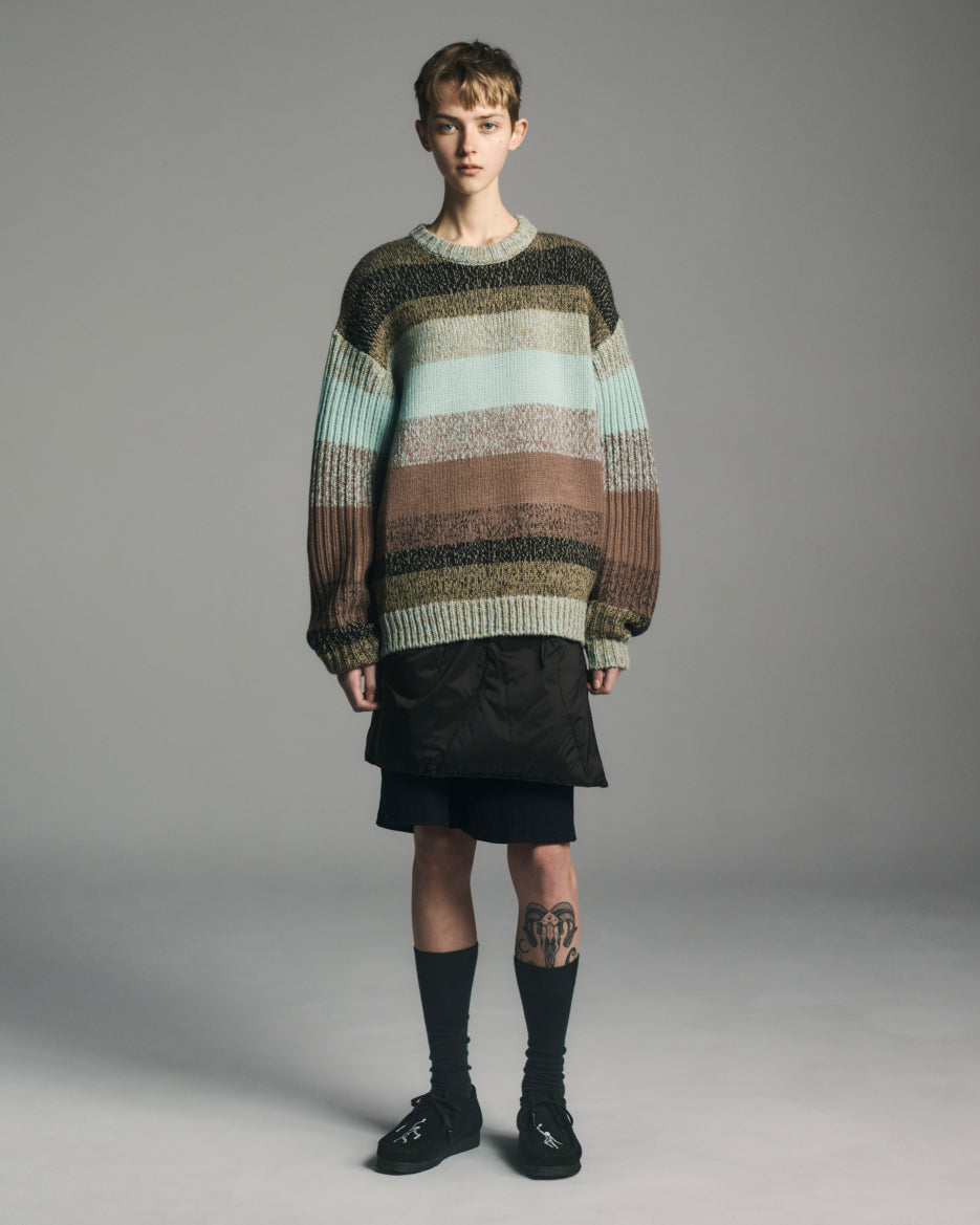 GRADATION STRIPE CREWNECK SWEATER