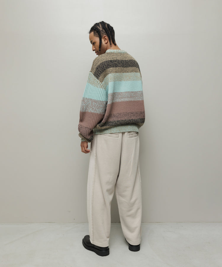 GRADATION STRIPE CREWNECK SWEATER