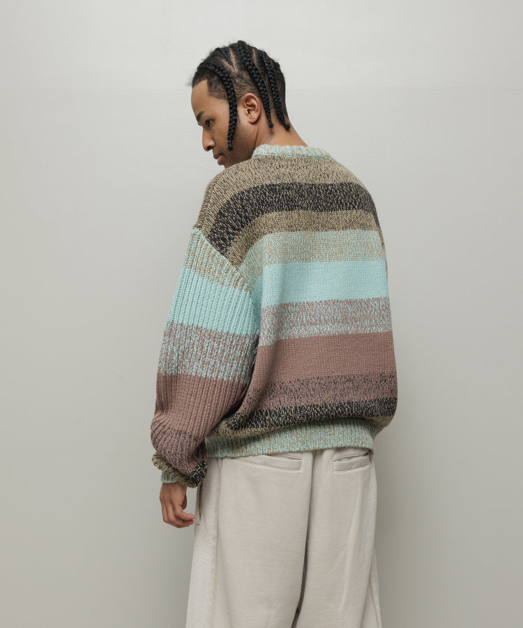 GRADATION STRIPE CREWNECK SWEATER