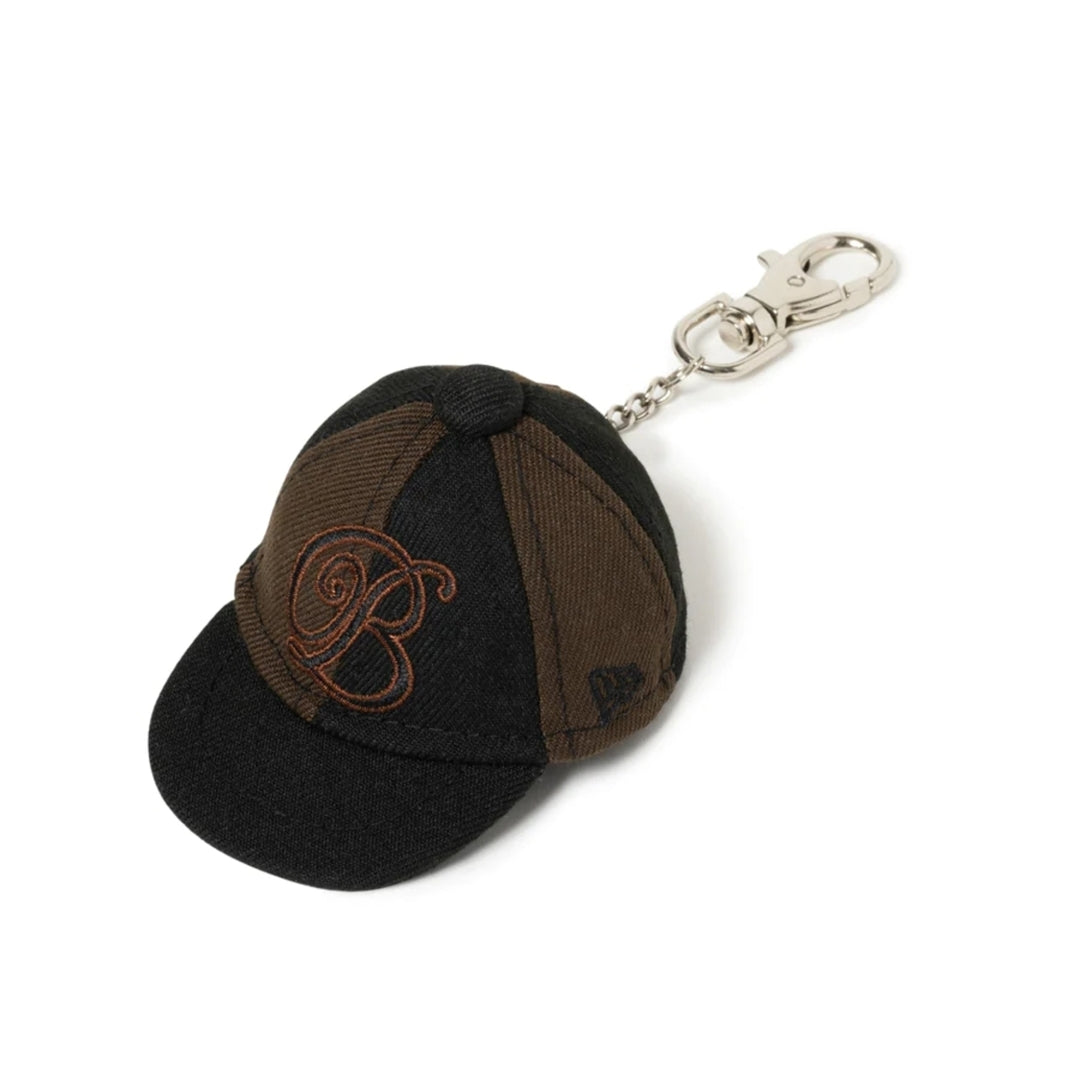 B EMBLEM NEW ERA CAP KEYCHAIN