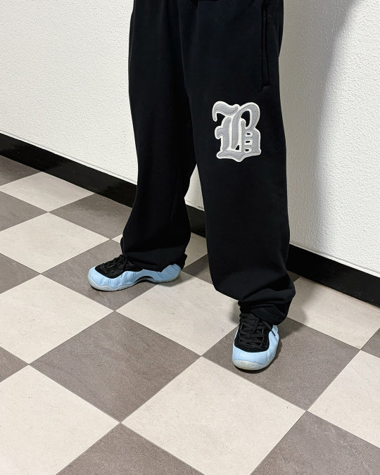 BIG B PATCH BAGGY SWEAT PANTS