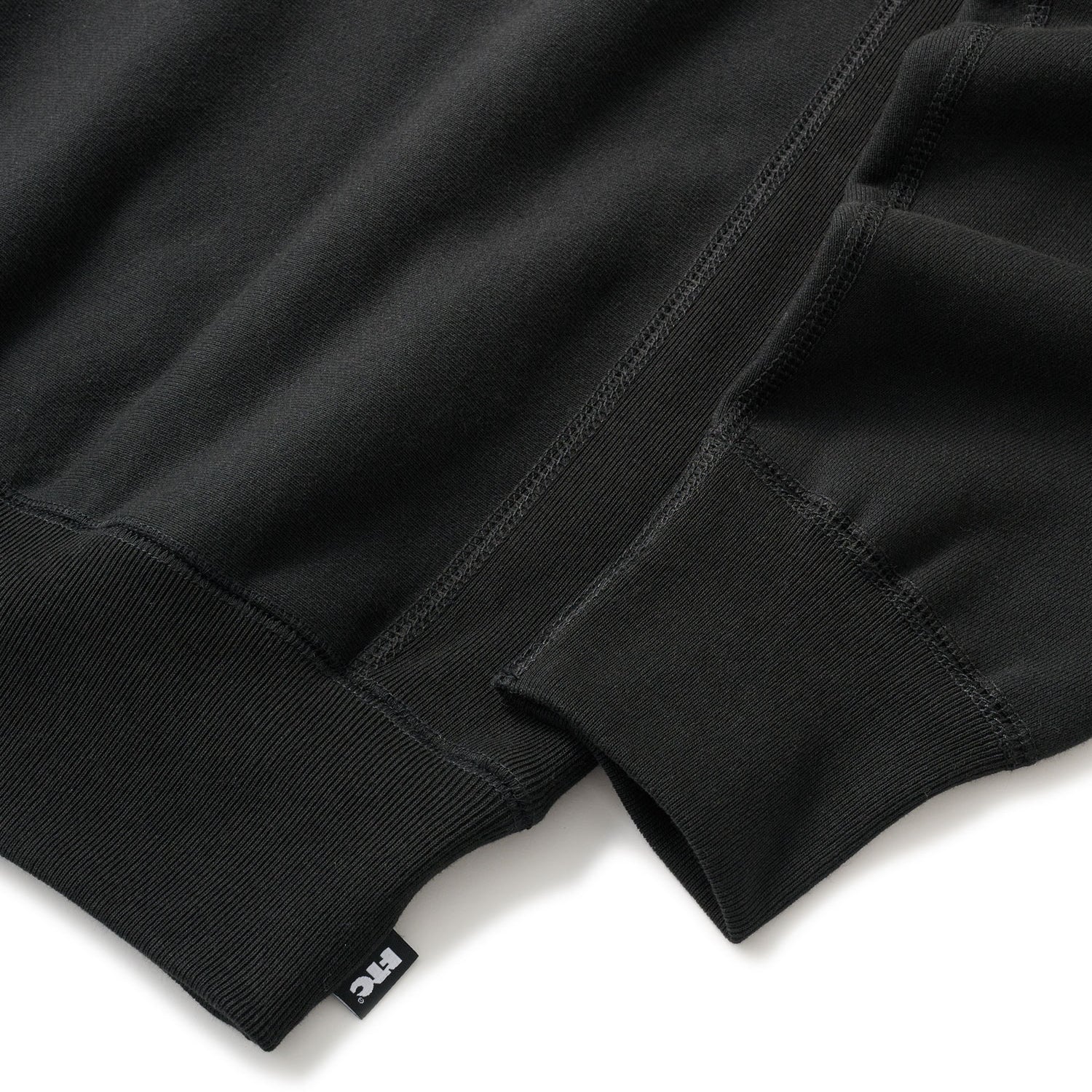SMALL BOX LOGO CREW NECK