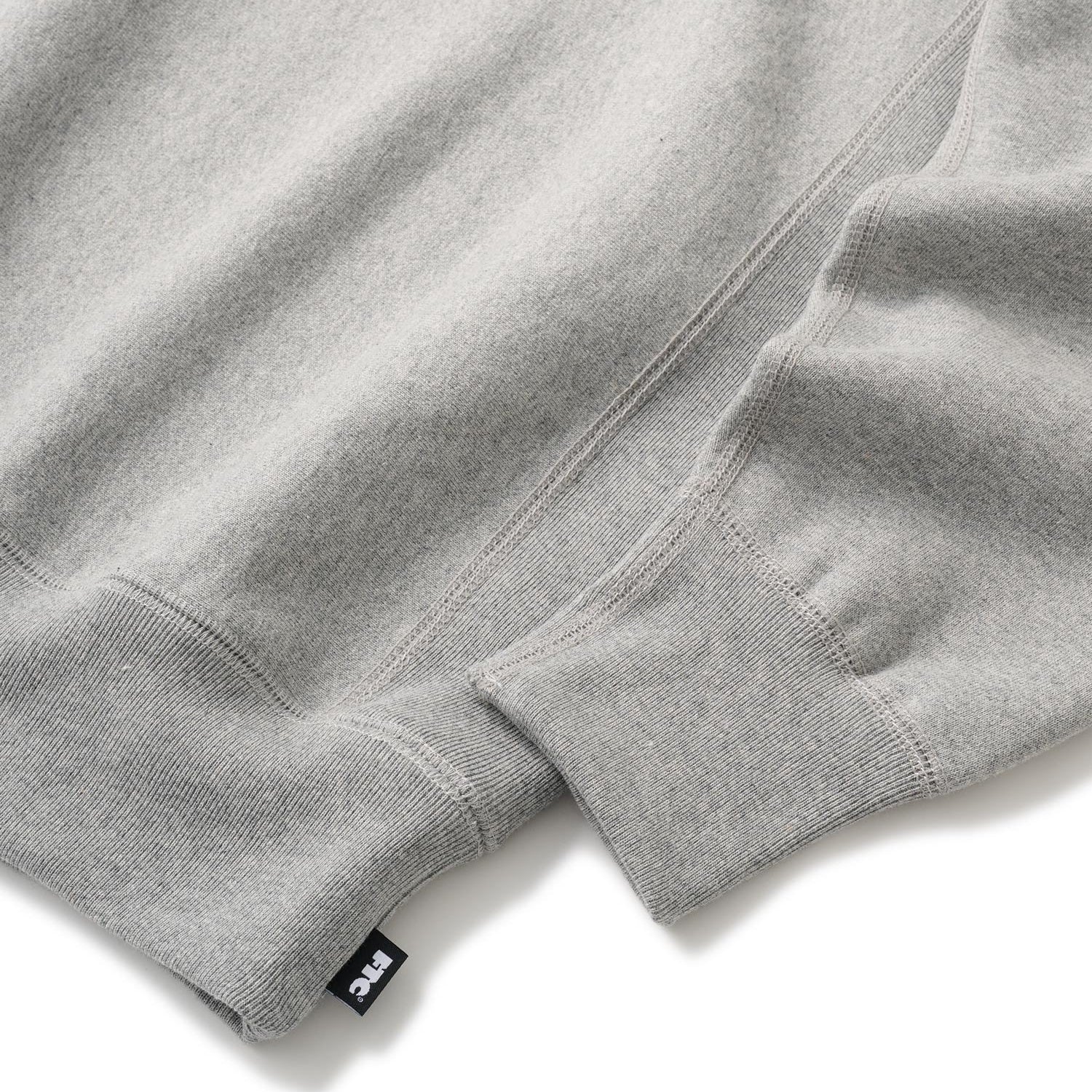 SMALL BOX LOGO CREW NECK