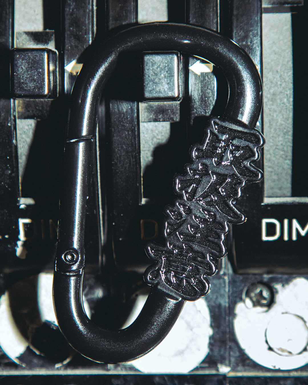 HWC CARABINER