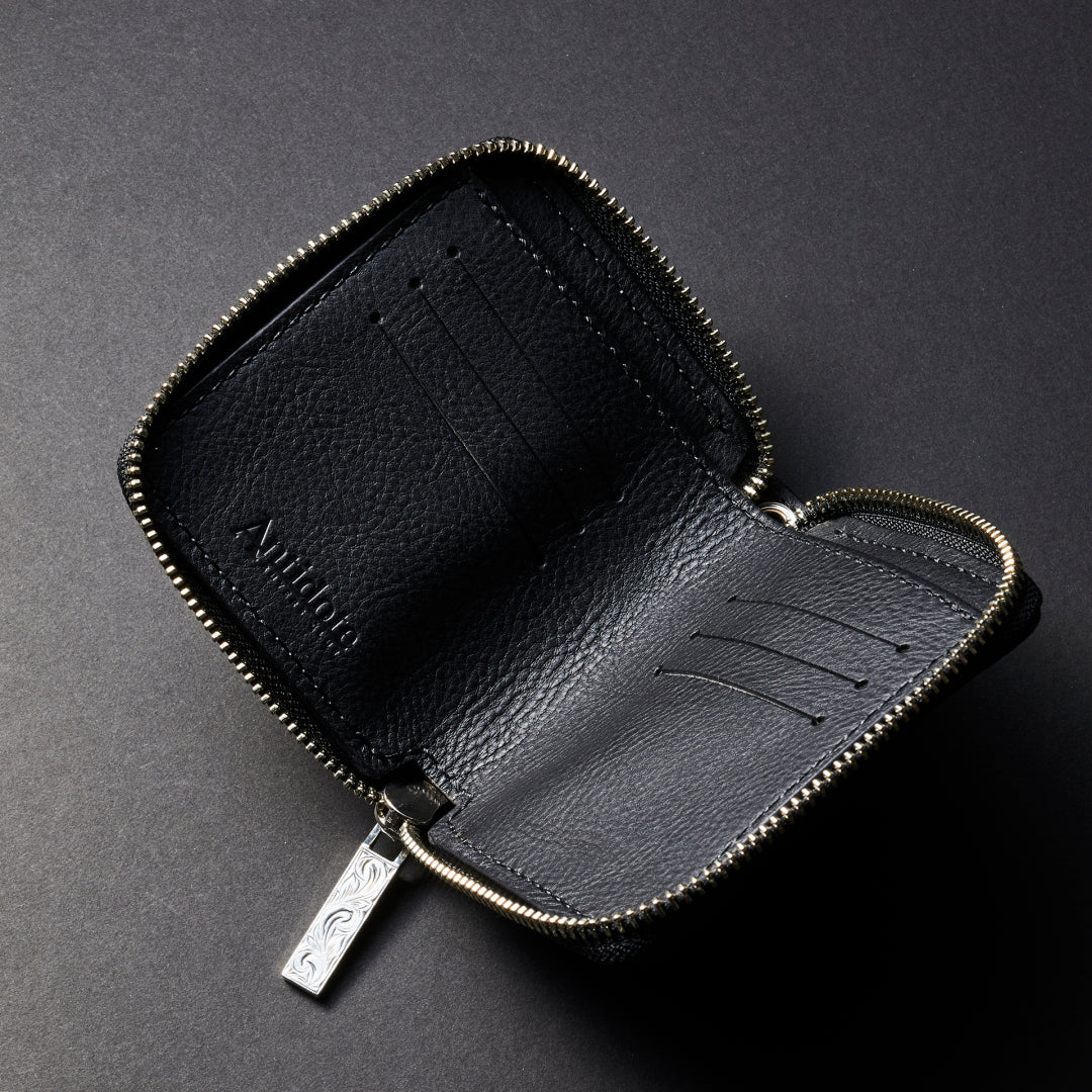 Round Zip Compact Wallet