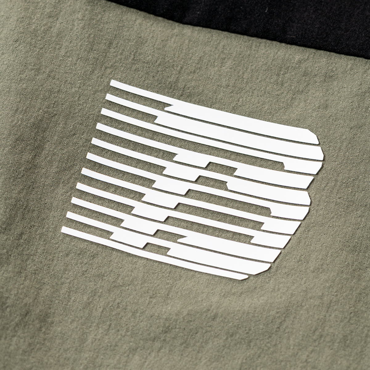 PANEL WIND JACKET