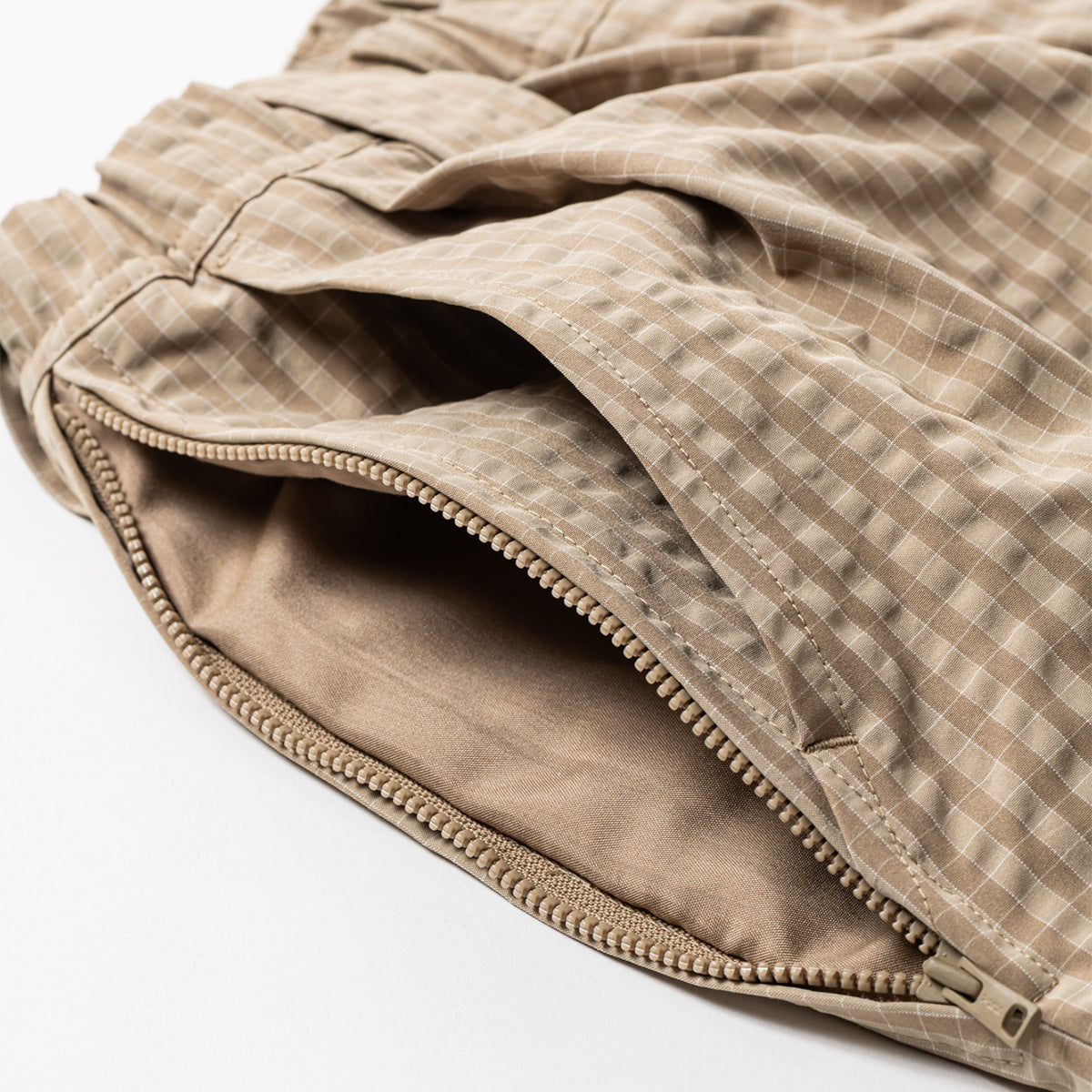 RIPPLE PLAID BALLOON PANTS