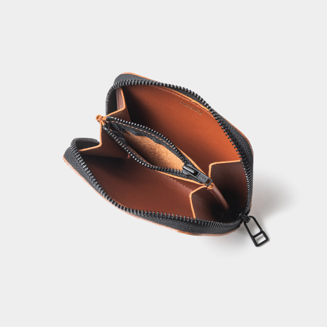 LEATHER ZIP WALLET